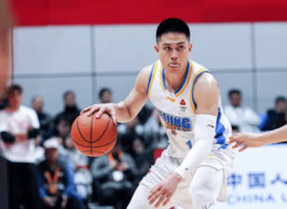 体育软件-陈盈骏全场出战17分钟，投篮5中0，罚球1中1得到1分3篮板2助